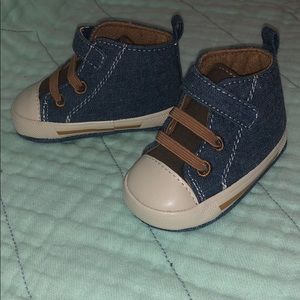 Denim/Tan crib shoes